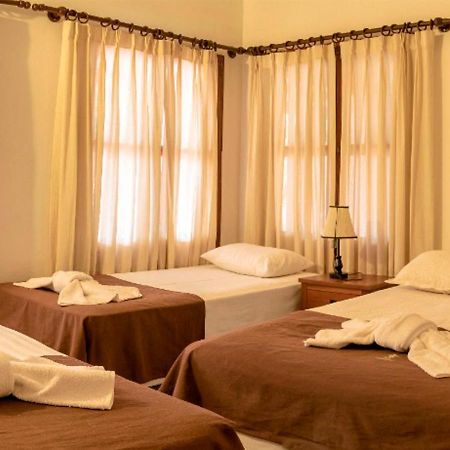 Hotel Mami Vilma Roboré Kültér fotó